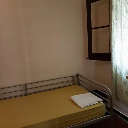 招待所 Sleeping *